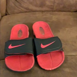 Nike slides